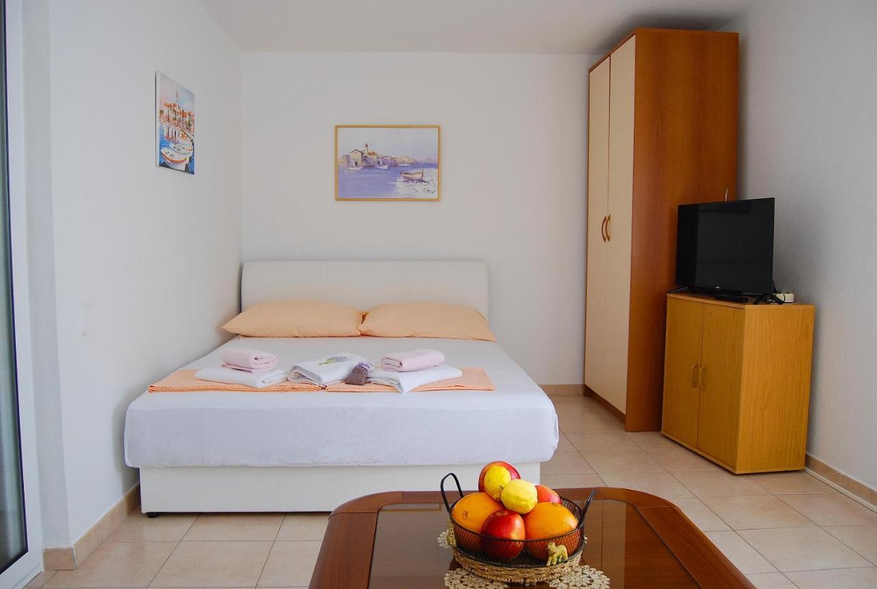 Apartment Lili Сплитска Экстерьер фото